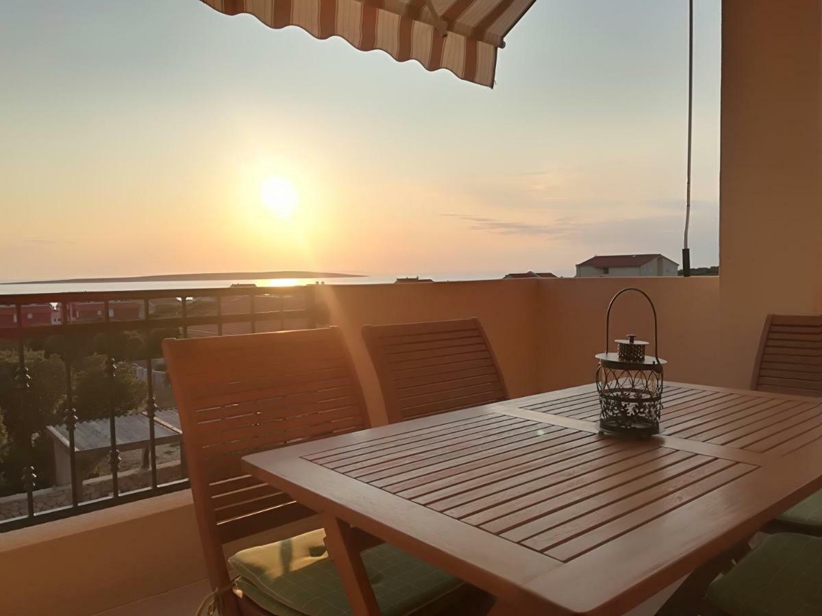 Apartments Karla I Ivano Мандре Экстерьер фото